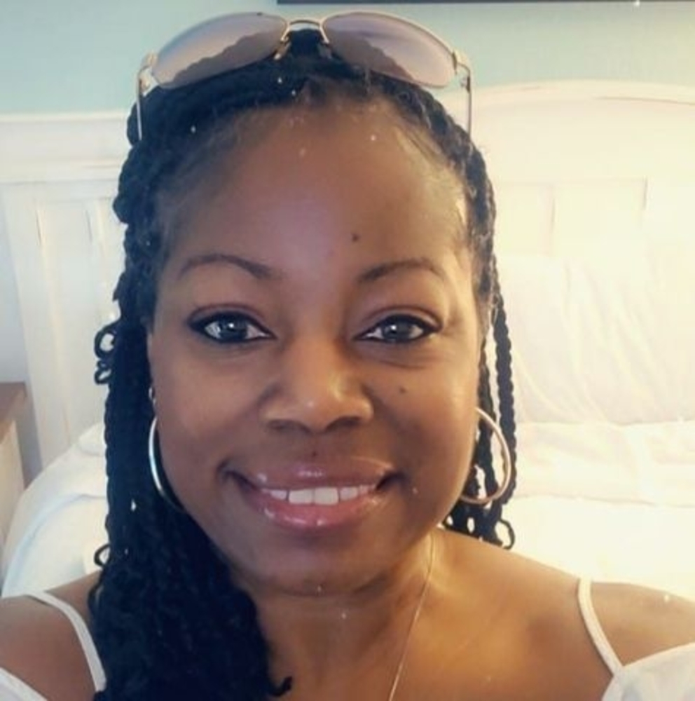 Meet your Posher, Monica